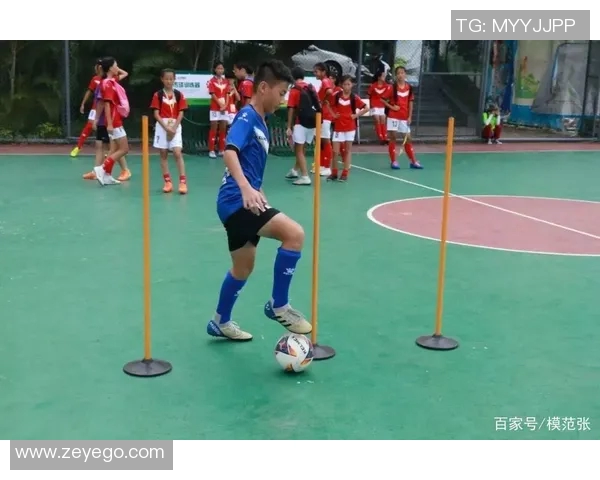 精彩足球绕杆挑战视频展示技巧与创意的完美结合